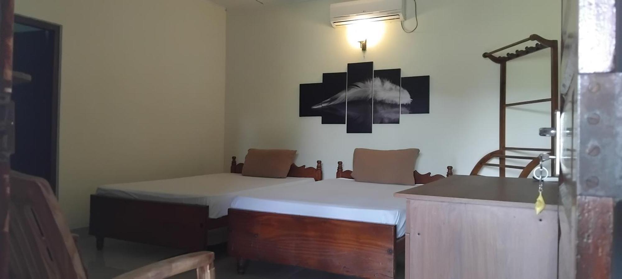 Hansika Guest Inn Buttala ห้อง รูปภาพ