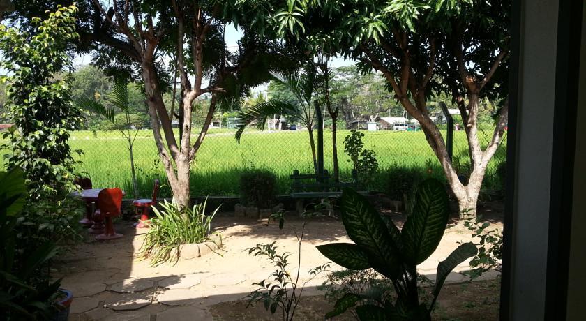 Hansika Guest Inn Buttala ภายนอก รูปภาพ