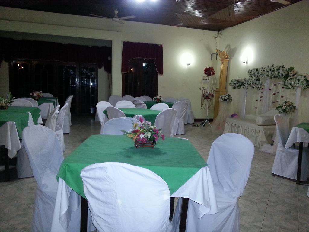 Hansika Guest Inn Buttala ภายนอก รูปภาพ